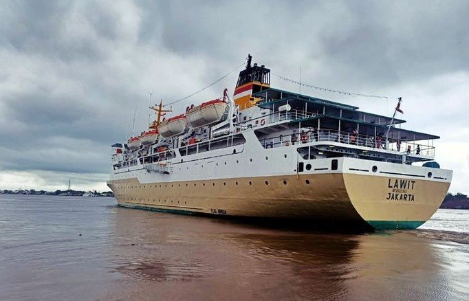 kapal KM Lawit desember 2025